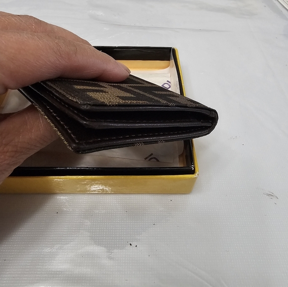 #00210-1240 FENDI COMPACT WALLET VINTAGE - Picture 3 of 5
